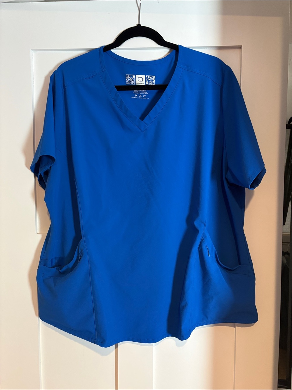 Wonderwink Women's V-Neck Medical Scrub Top - Royal Blue